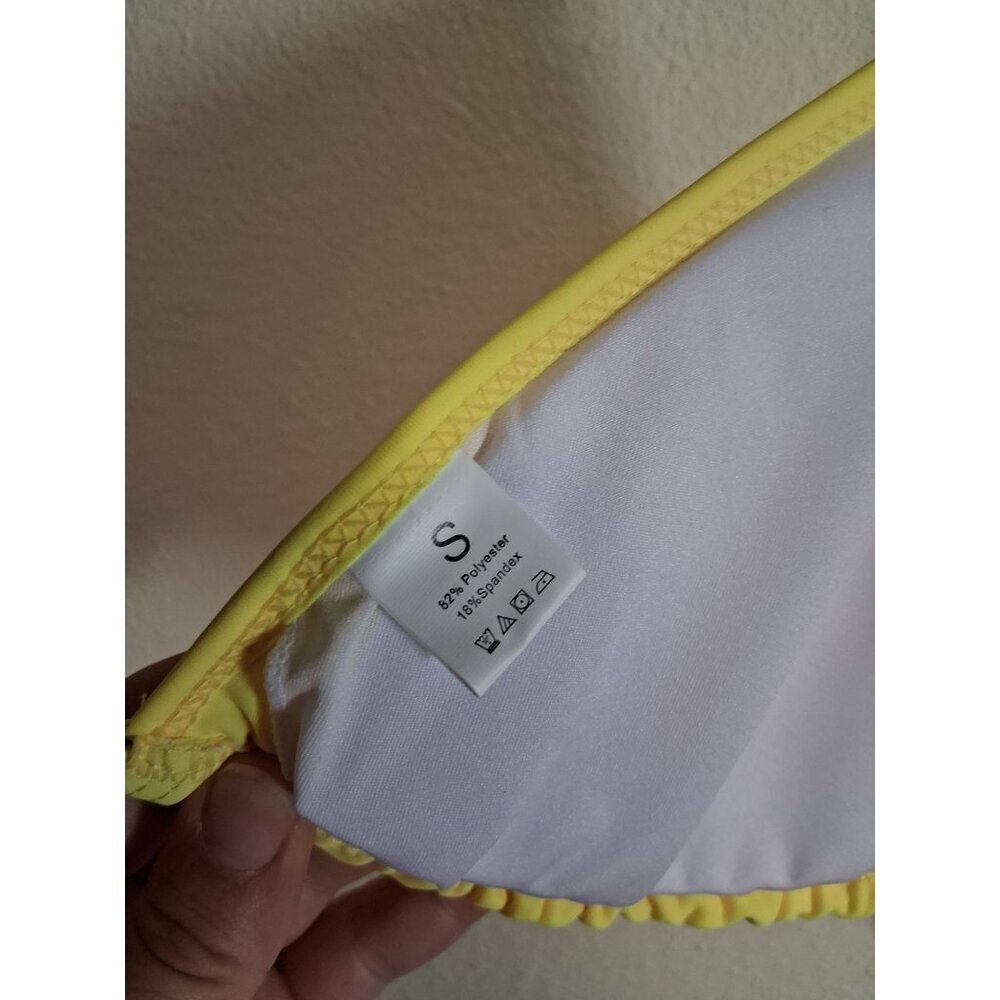 NWOT Yellow Bikini 2 Piece Swimsuit Beach Summer Pool Vacation Womens Size Small - Picture 7 of 8